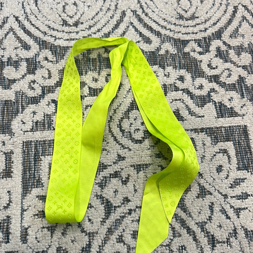 Louis Vuitton ribbon